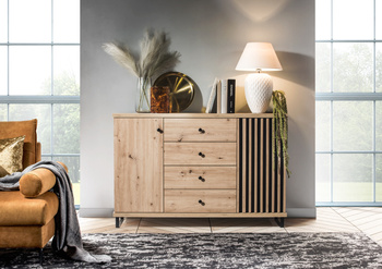 Nowoczesna komoda z lamelami wyposażona w 2 szafki i 4 szuflady kolekcja Camelo